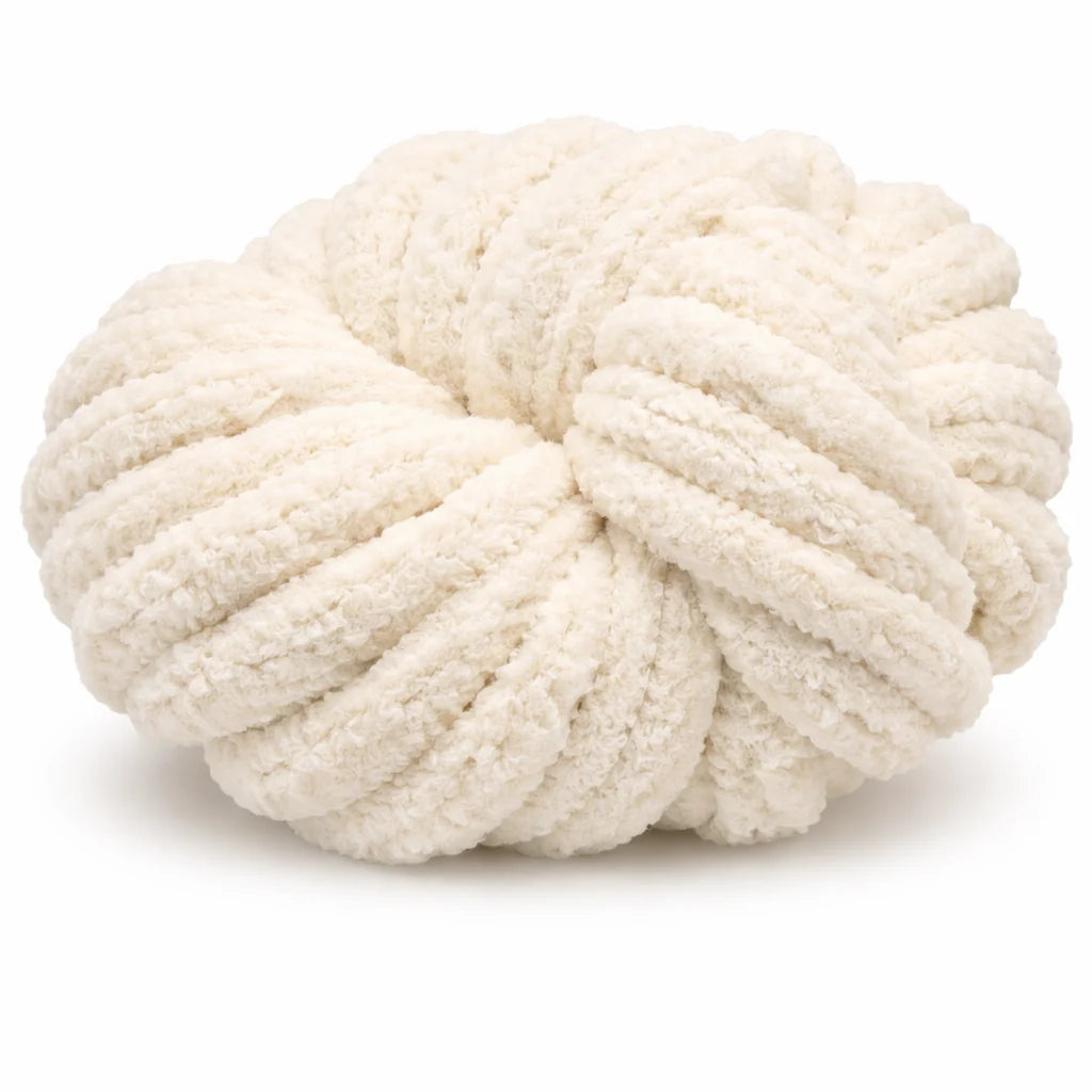 Vanilla Cream | #7 Super Chunky Chenille Yarn | 250g / 28–29 Yards